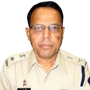 Senior Officer