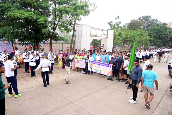 Image of दि ३१/10/2025 रोजी  लोहपुरुष मा. सरदार वल्लभभाई पटेल यांच्या 150 व्या जयंतीनिमित्त जळगाव  जिल्हा पोलीस दलामार्फत रन फॉर युनिटीचे आयोजन करण्यात आले होते. 
